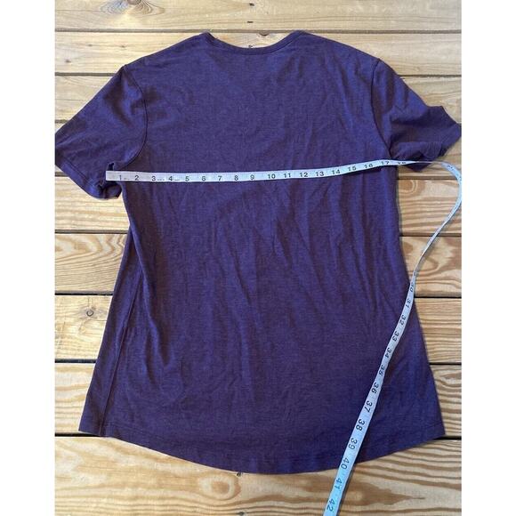 Lululemon Short Sleeve Athletic Shirt Size Large Women’s Purple - Picture 4 of 5